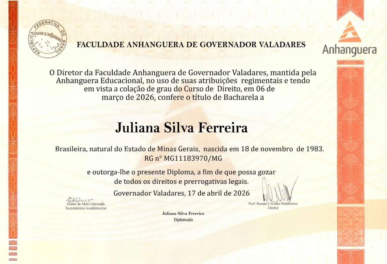 Segundo exemplo da frente de diploma de bacharelado em Direito